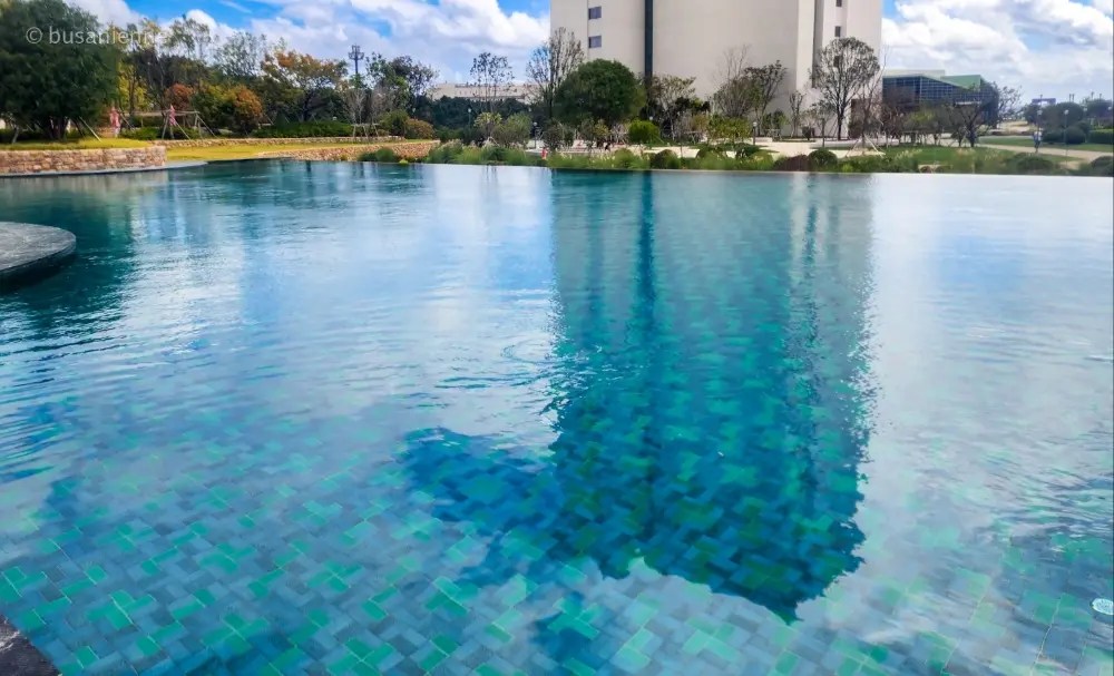 Spring Palace outdoor infinity pool at Village de Ananti resort in East Busan